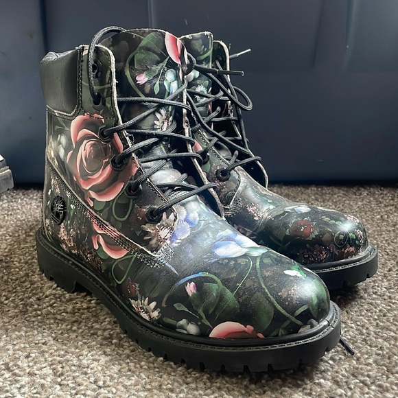 Timberland Shoes - Timberland floral moto boot